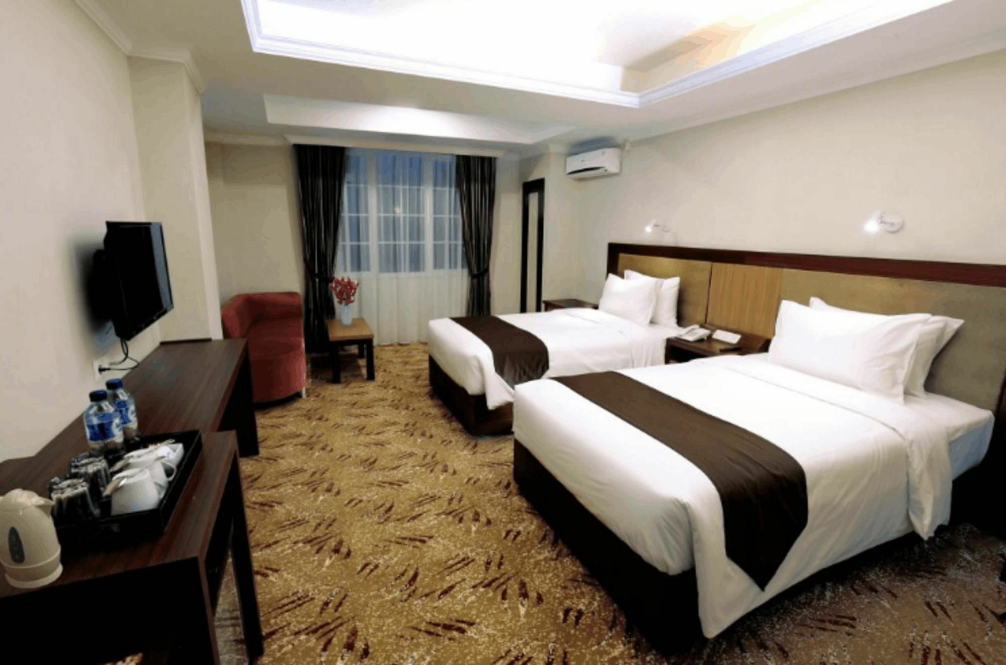 Grand Asrilia Hotel Бандунг Екстер'єр фото